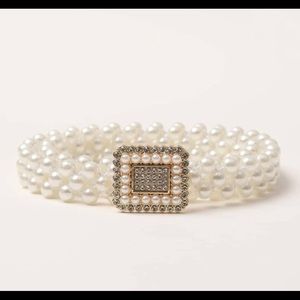 BRAND NEW! Faux Pearl Infinity Belt w/ Gold and Faux-Diamond Belt Buckle